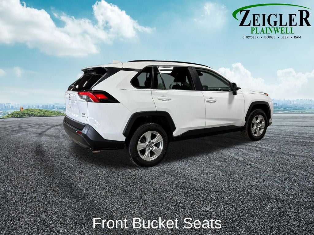 2020 Toyota RAV4 XLE