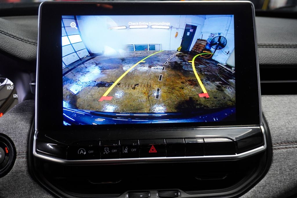 2023 Jeep Compass Latitude Lux Apple CarPlay/Android Auto