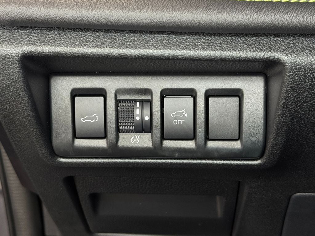 2025 Subaru Outback Onyx Edition Power moonroof