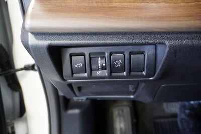 2021 Subaru Outback Touring XT Power moonroof & Navigation System