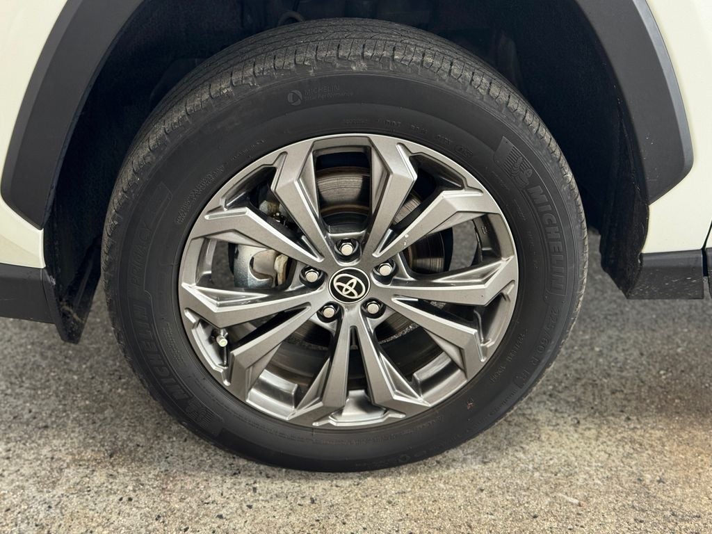 2022 Toyota RAV4 Hybrid Limited Power moonroof