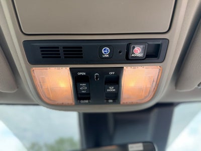 2020 Honda Odyssey Elite Navigation system: Honda Satellite-Linked Navigati
