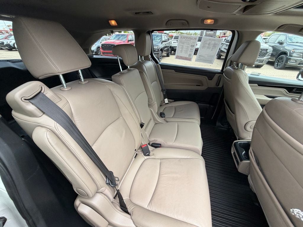 2020 Honda Odyssey Elite Navigation system: Honda Satellite-Linked Navigati