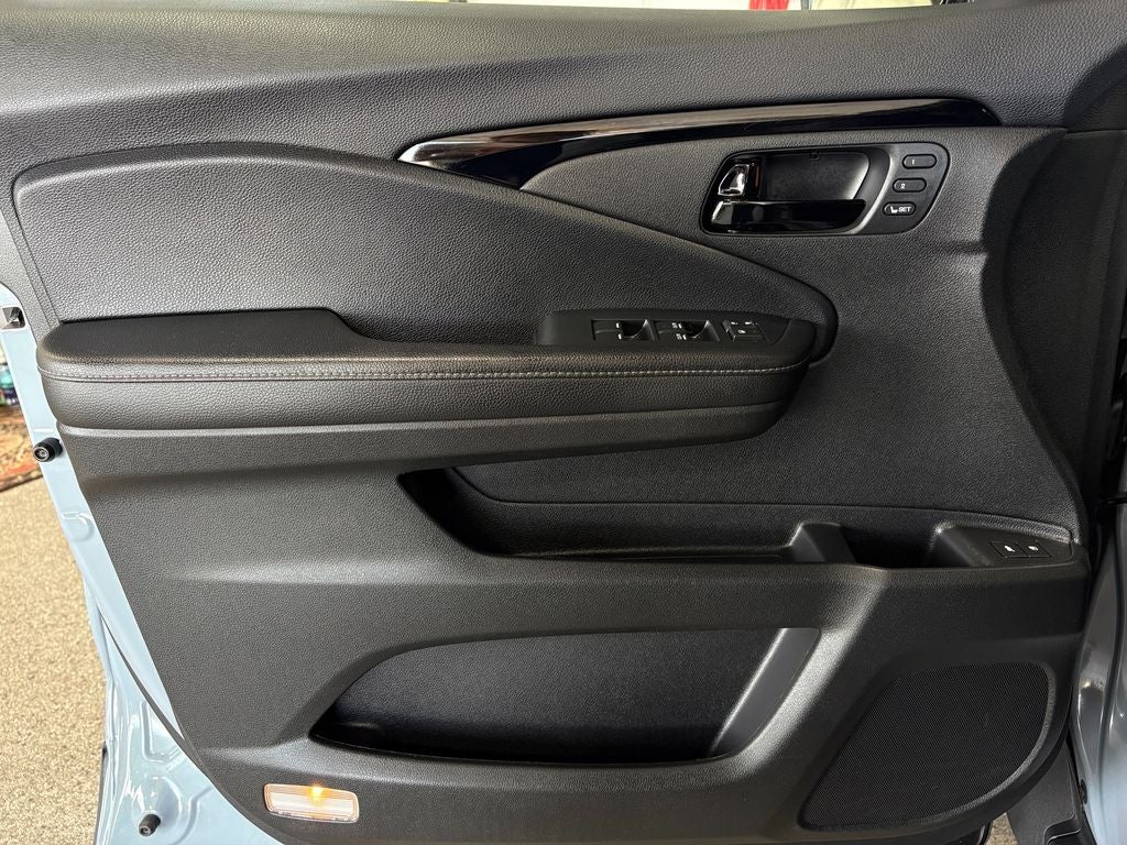2022 Honda Passport Elite Power moonroof
