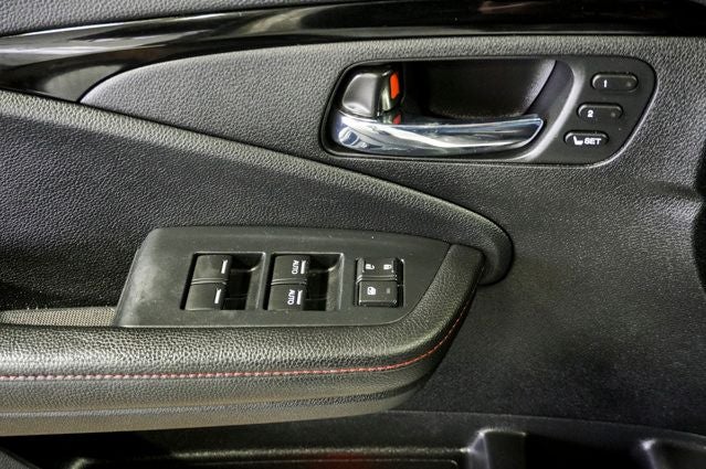 2022 Honda Ridgeline Black Edition Power moonroof & Navigation System