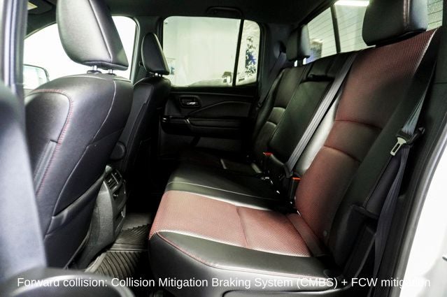2022 Honda Ridgeline Black Edition Power moonroof & Navigation System
