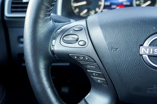 2024 Nissan Murano SV Navigation & Full Pano Moonroof