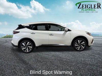 2024 Nissan Murano SL Power moonroof & Navigation System