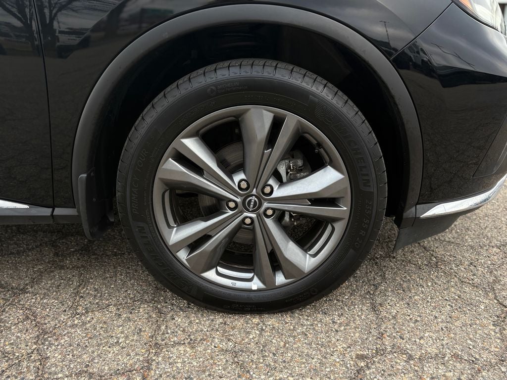 2023 Nissan Murano Platinum Power moonroof & Navigation System