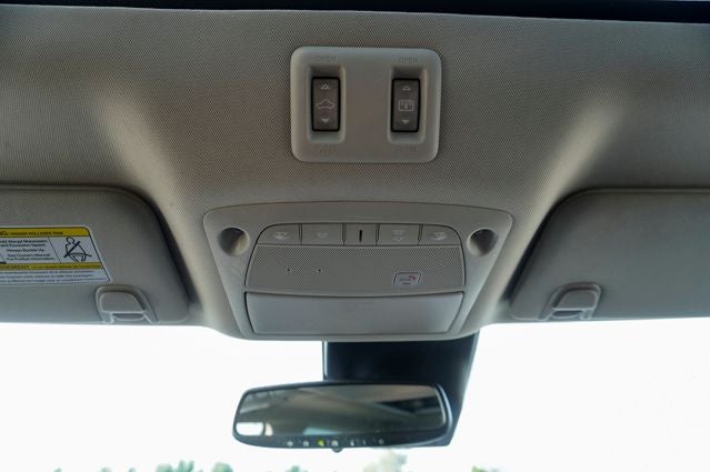 2023 Nissan Murano Platinum Power moonroof & Navigation System