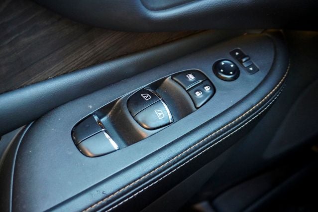 2024 Nissan Murano Platinum Power moonroof & Navigation System