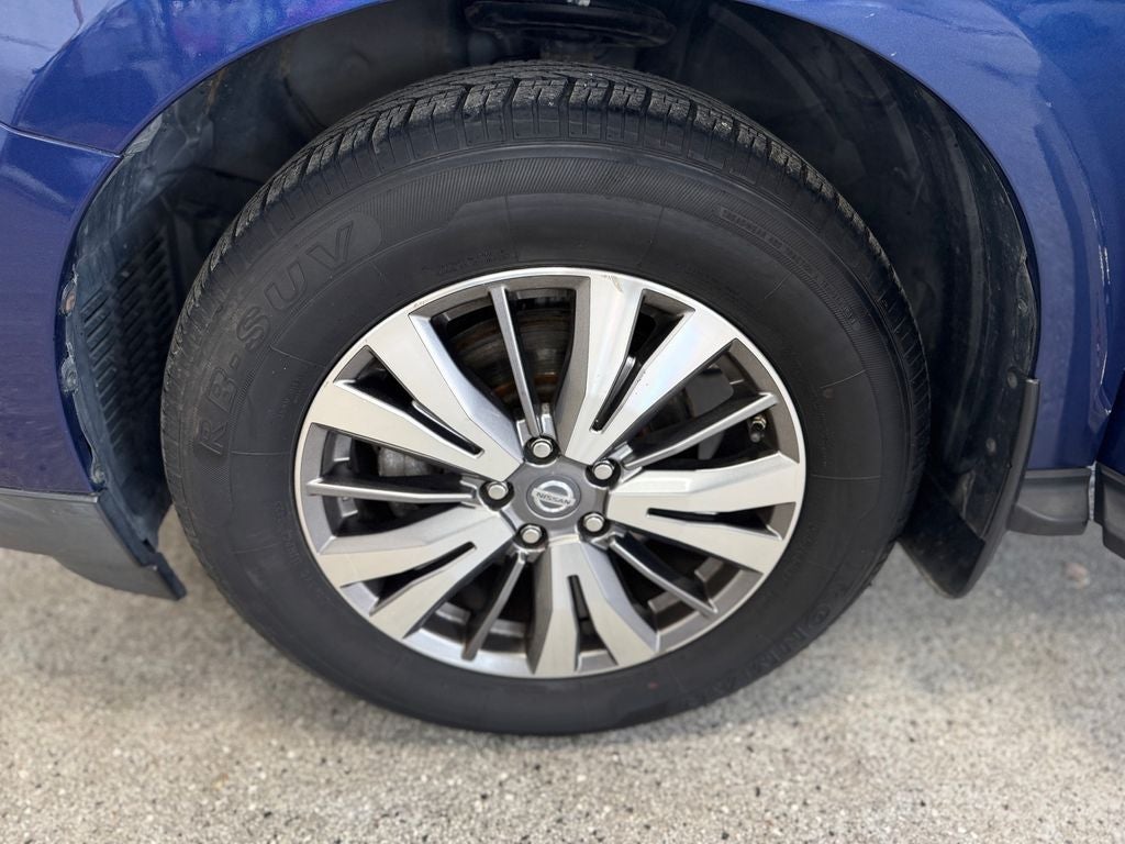 2017 Nissan Pathfinder Platinum