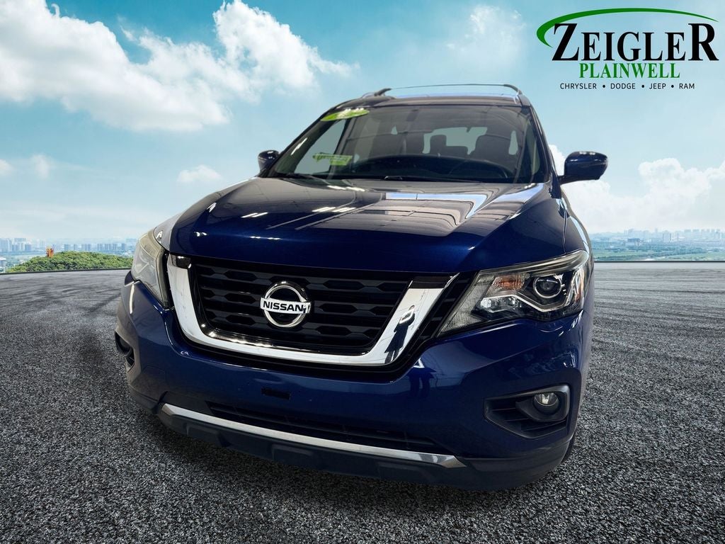 2017 Nissan Pathfinder Platinum
