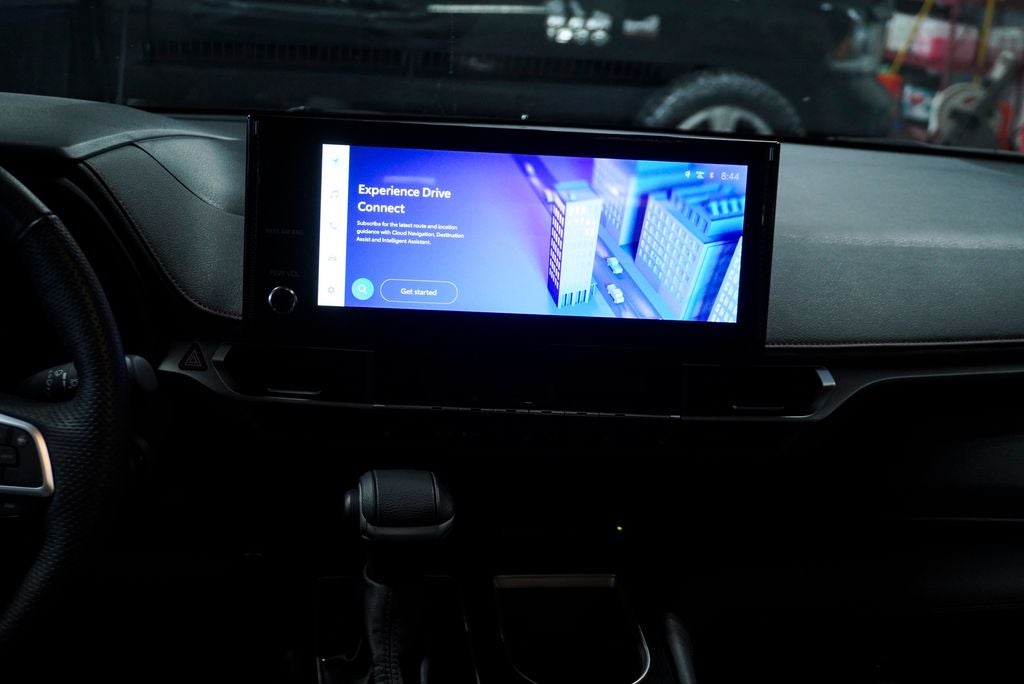 2025 Toyota Sienna XSE Power moonroof & Navigation System