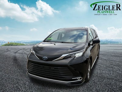 2023 Toyota Sienna XLE 7 Passenger