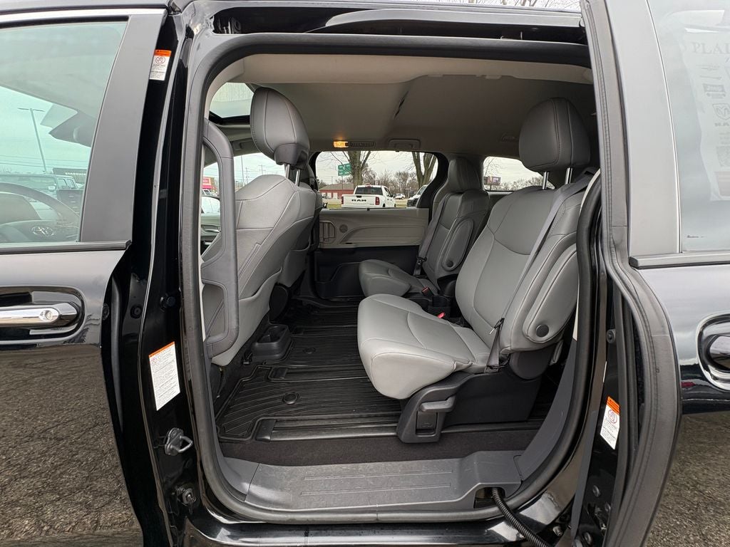 2023 Toyota Sienna XLE 7 Passenger