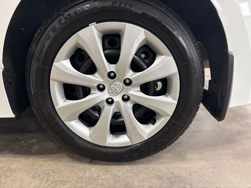 2025 Toyota Corolla LE Apple CarPlay/Android Auto