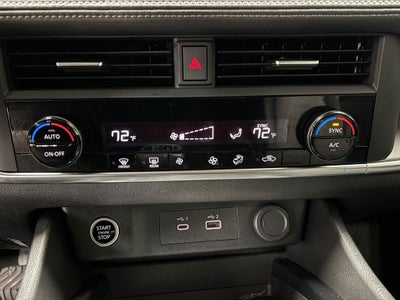 2023 Nissan Rogue SV Apple CarPlay & Android Auto