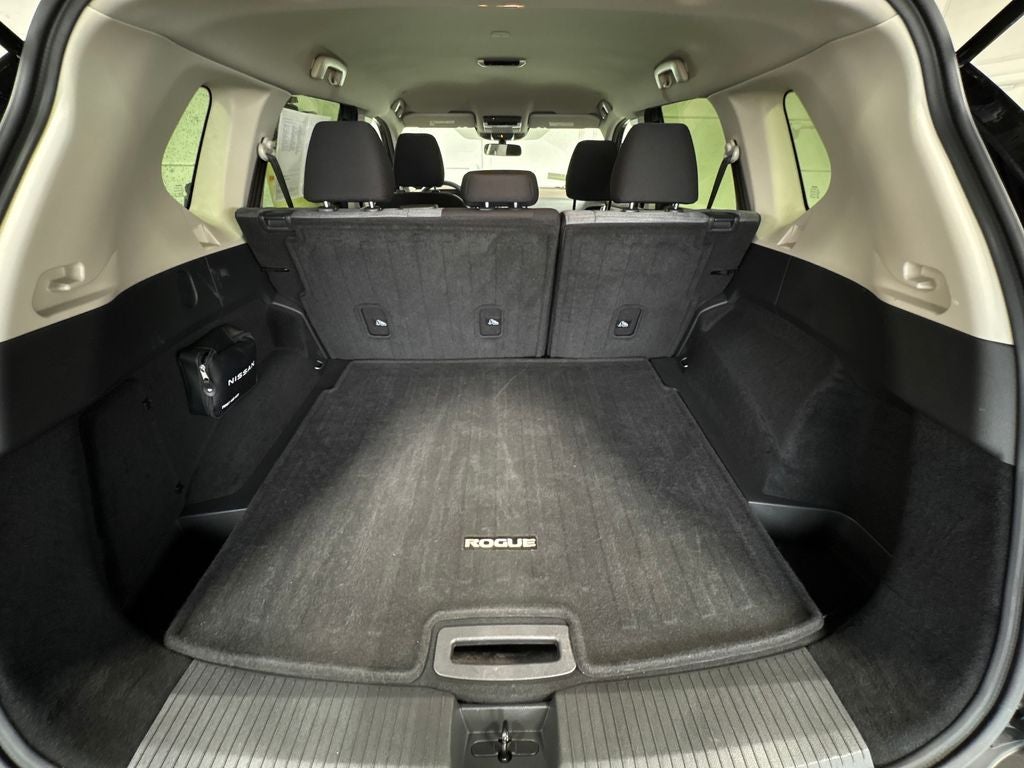 2023 Nissan Rogue SV Apple CarPlay & Android Auto