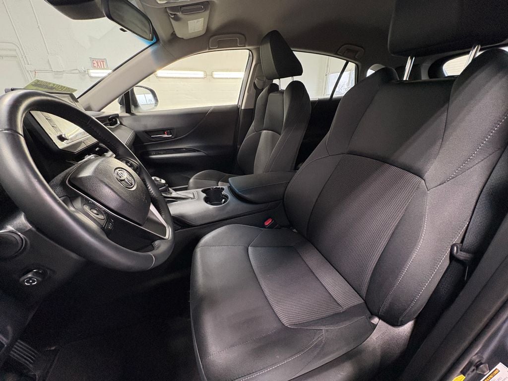 2022 Toyota Venza LE