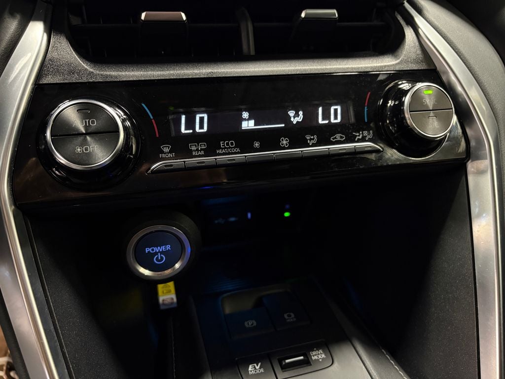 2022 Toyota Venza LE