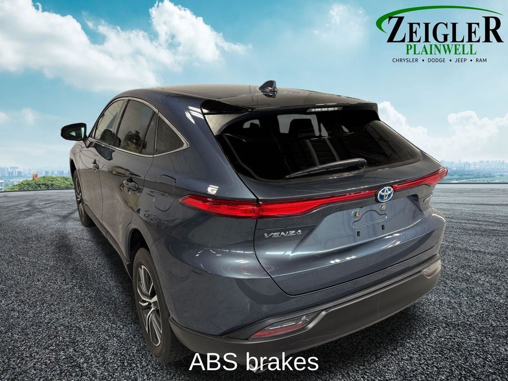 2022 Toyota Venza LE