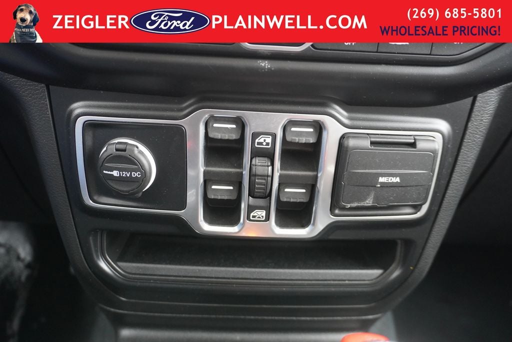 2022 Jeep Wrangler Unlimited Sahara High Altitude LEATHER 4X4 BODY COLOR TO MATCH