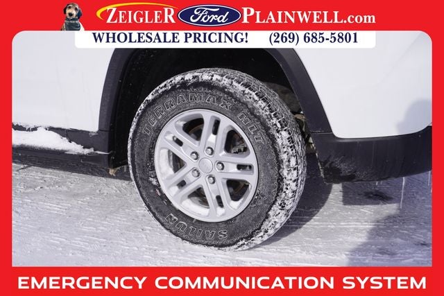 2023 Jeep Grand Cherokee Laredo V6 4x4 Rear Camera Power Seat