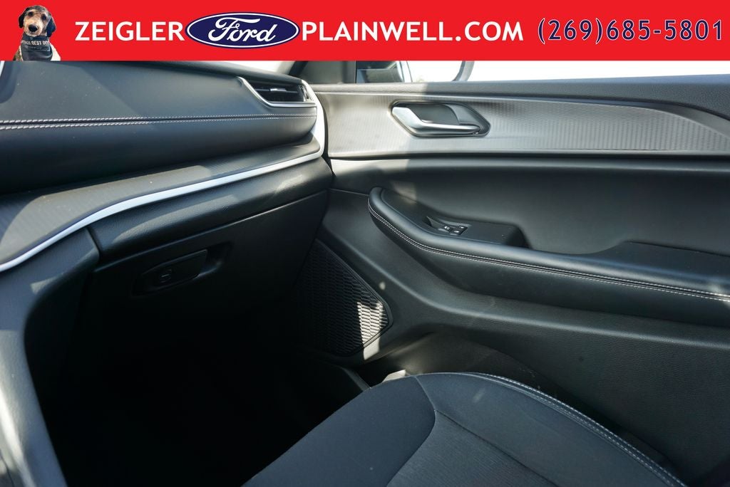 2023 Jeep Grand Cherokee Laredo 4x4 Rear Camera Power Seat