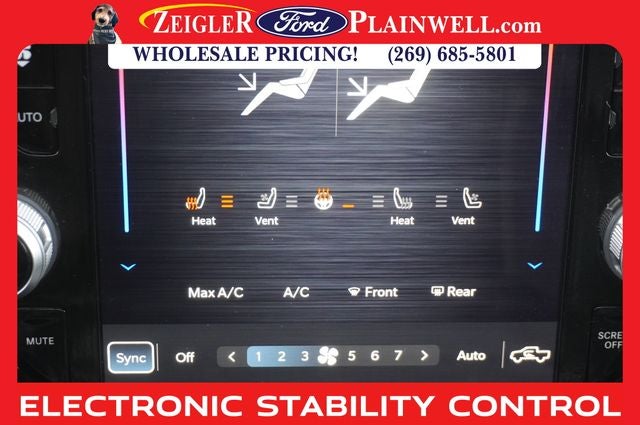 2024 RAM 1500 Laramie Crew Cab 4x4 PANORAMIC ROOF HEATED LEATHER 5.7 L H