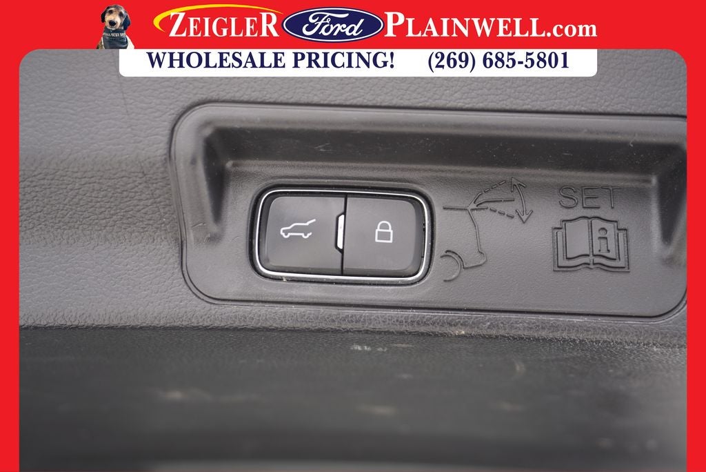 2020 Ford Explorer ST STREET PACK TWIN PANEL ROOF HEATED LEATHER & STEER