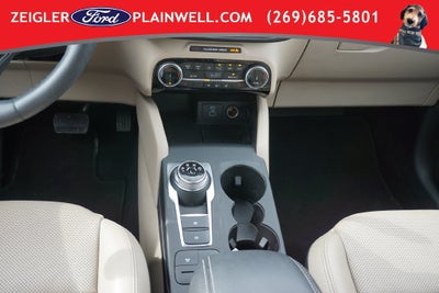 2022 Ford Escape Hybrid SEL