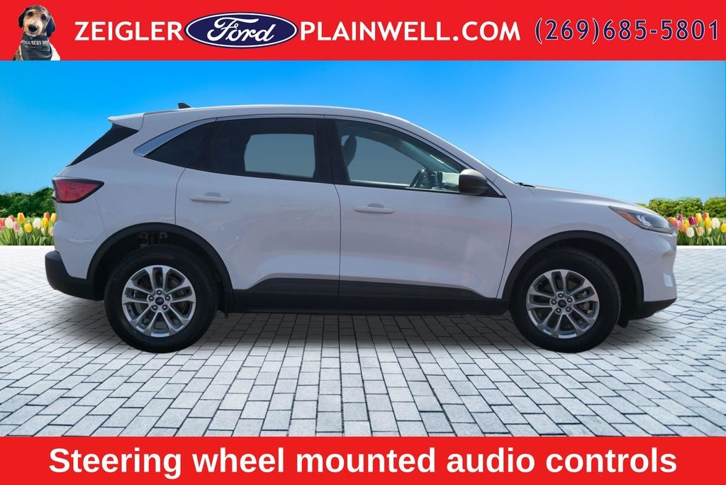 2022 Ford Escape Hybrid SE