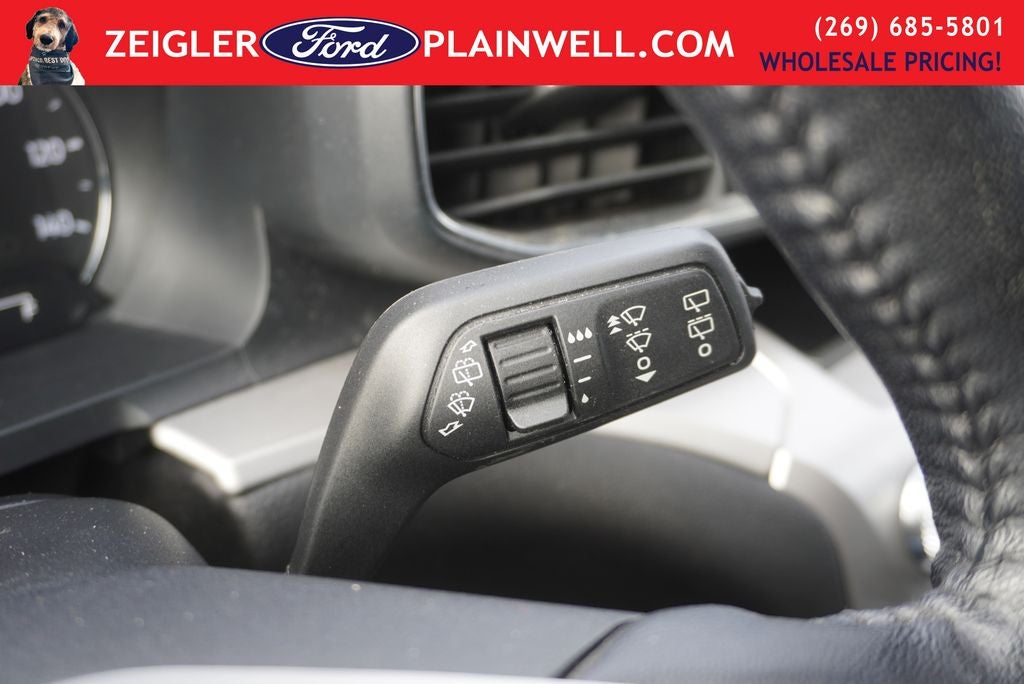 2022 Ford Explorer XLT 202A Pkg 4x4 Heated Leather & Steering Navigation