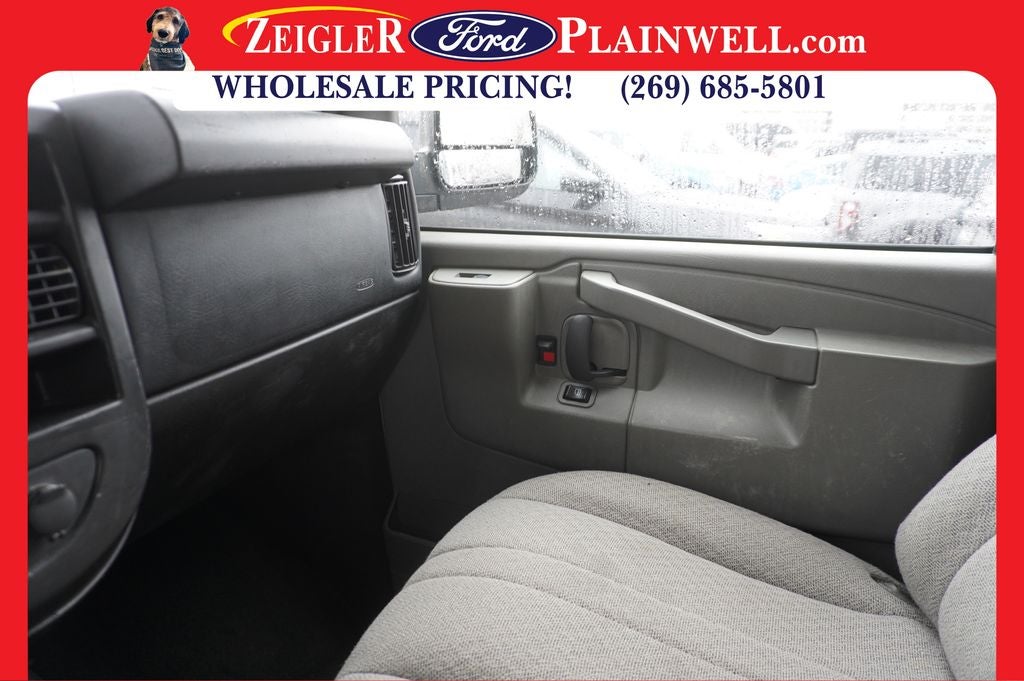 2016 Chevrolet Express 3500 LT Passenger