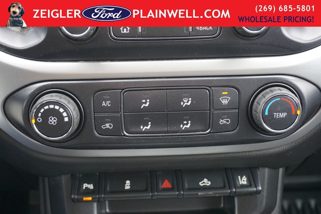 2020 Chevrolet Colorado LT Extended Cab Rear Camera Rear Topper