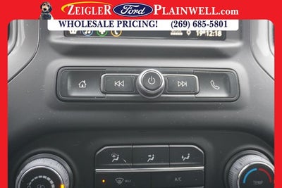 2022 Chevrolet Silverado 1500 LTD Custom CREW CAB 4X4 BLACK APPEARANCE PLG 20' WHEELS