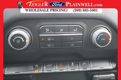 2022 Chevrolet Silverado 1500 LTD Custom CREW CAB 4X4 BLACK APPEARANCE PLG 20' WHEELS