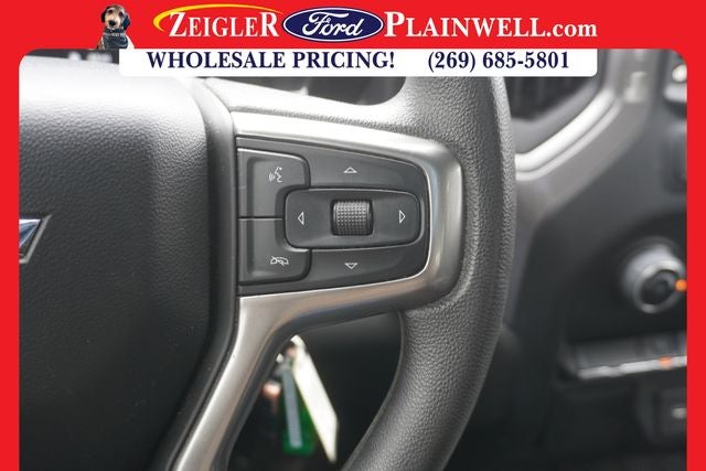 2022 Chevrolet Silverado 1500 LTD Custom CREW CAB 4X4 BLACK APPEARANCE PLG 20' WHEELS