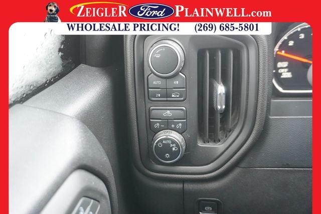 2022 Chevrolet Silverado 1500 LTD Custom CREW CAB 4X4 BLACK APPEARANCE PLG 20' WHEELS