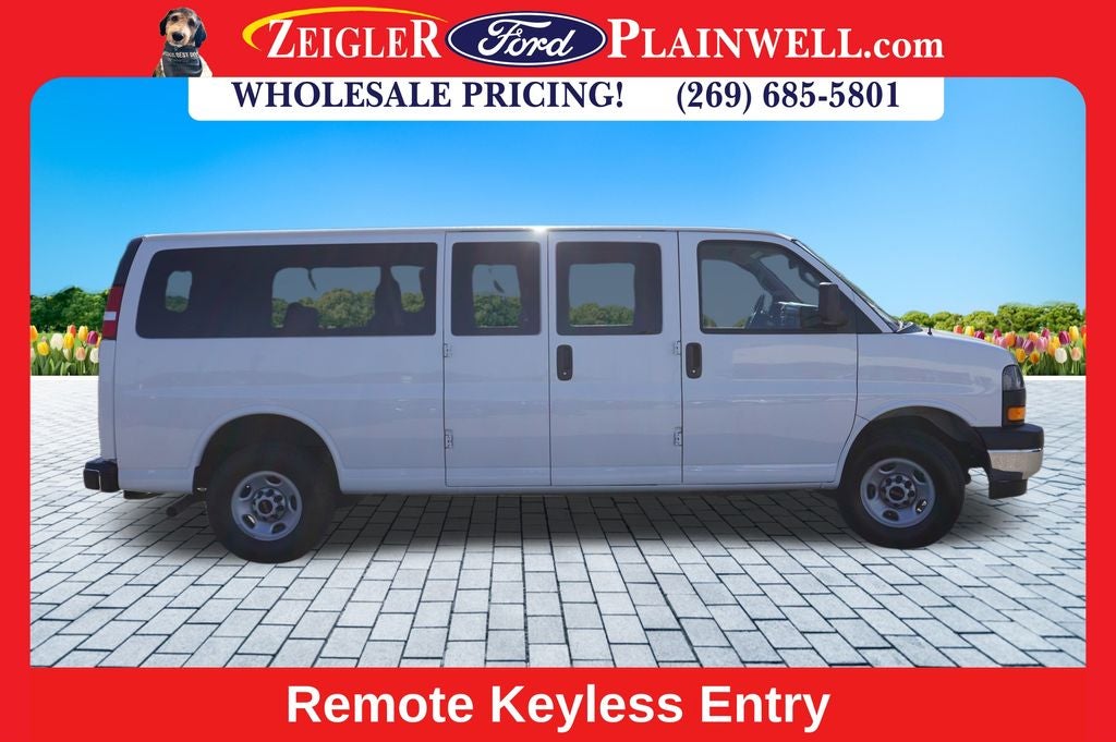 2023 GMC Savana 3500 LT 15 Passenger Extended WB Chrome Pkg Rear Camera