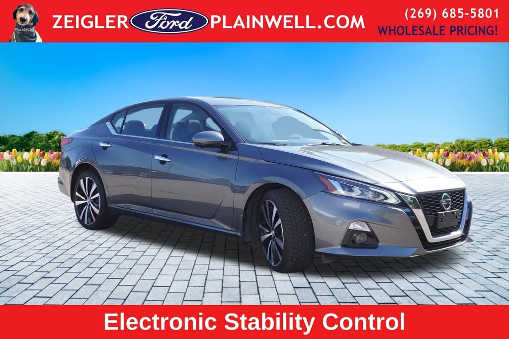 2019 Nissan Altima 2.5 Platinum AWD NAV Heated Leather Heated Steering Power Moonr