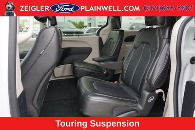 2024 Chrysler Pacifica Touring L Leather Rear Camera Power Sliding Doors