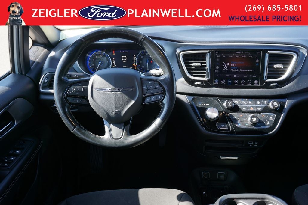 2020 Chrysler Pacifica Touring
