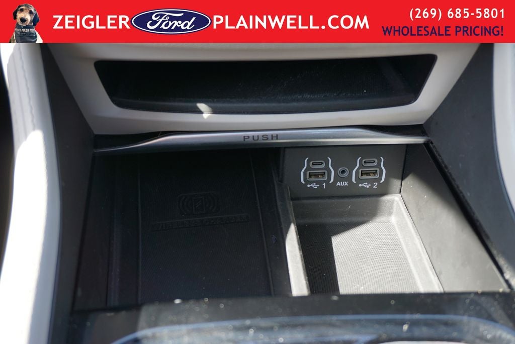 2023 Chrysler Pacifica Limited Heated Leather Power Moonroof Navigation Quad Rear