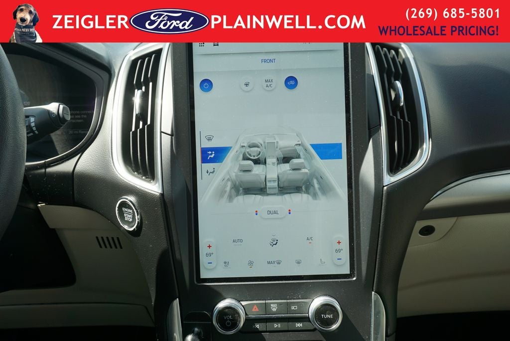 2024 Ford Edge Titanium