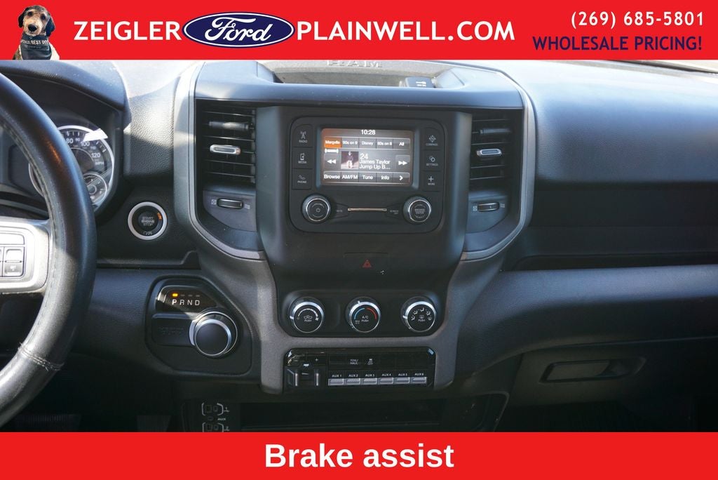 2019 RAM 3500 Tradesman Crew Cab 4x4 V8 6.4 Liter Hemi Fiberglass Topper T