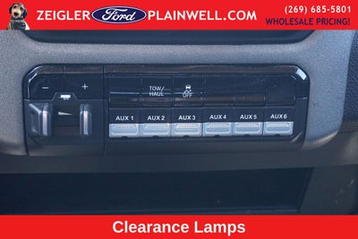 2019 RAM 3500 Tradesman Crew Cab 4x4 V8 6.4 Liter Hemi Fiberglass Topper T