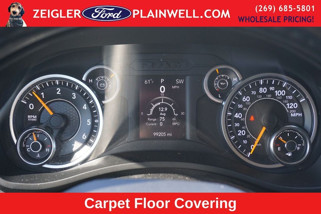 2019 RAM 3500 Tradesman Crew Cab 4x4 V8 6.4 Liter Hemi Fiberglass Topper T