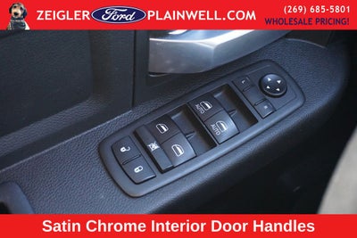 2019 RAM 3500 Tradesman Crew Cab 4x4 V8 6.4 Liter Hemi Fiberglass Topper T